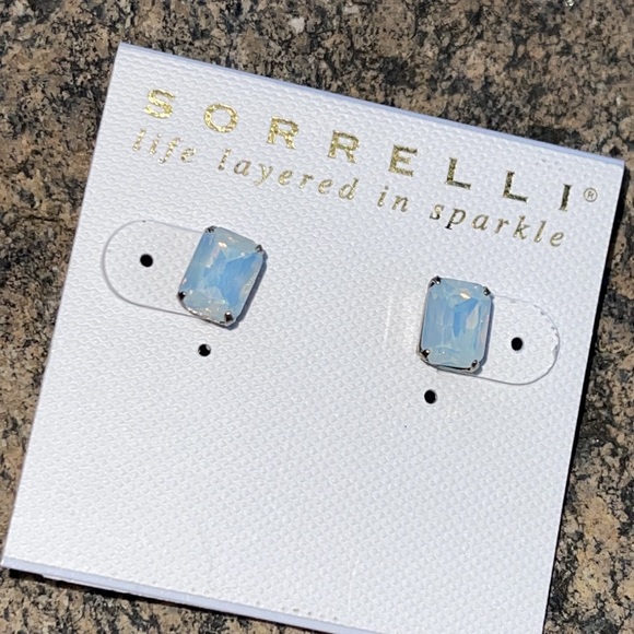Sorrelli Swarovski White Opal Essentials Earrings - Picture 6 of 8